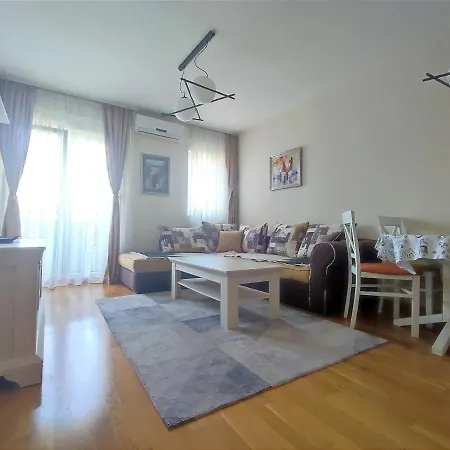 Apartment Point