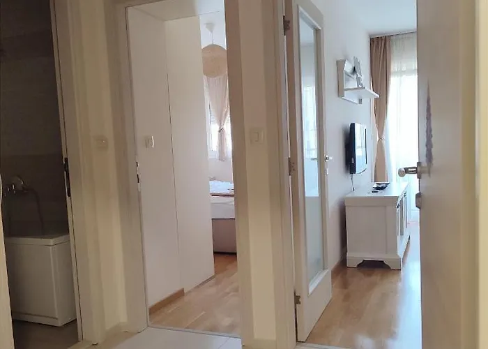 Point * Ποντγορίτσα